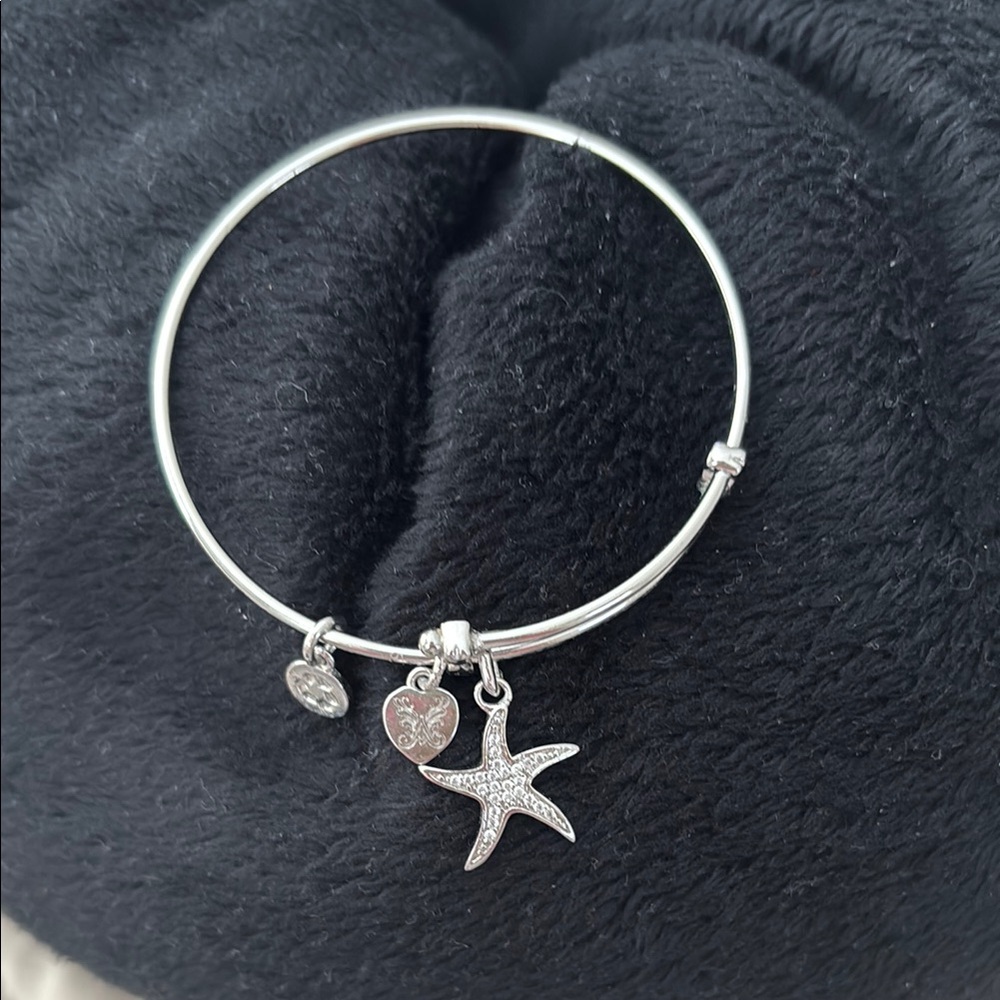 Silver Starfish Charm Bracelet - Picture 4 of 4